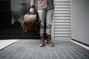 女性のひとり旅に必要な持ち物と必需品は？